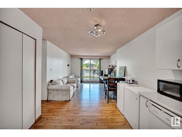 8021 115 AVE NW - 208 8021 115 Avenue Northwest - photo 3