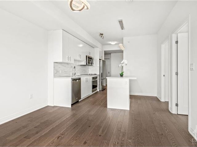 Claridge Icon - 2502 805 Carling Avenue - photo 3