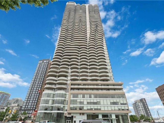 Claridge Icon - 3005 805 Carling Avenue - photo 1