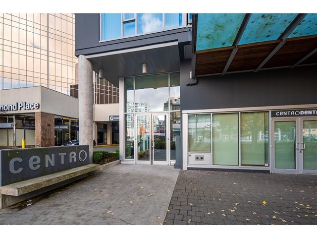 Centro - 7002 8080 Granville Avenue - photo 1