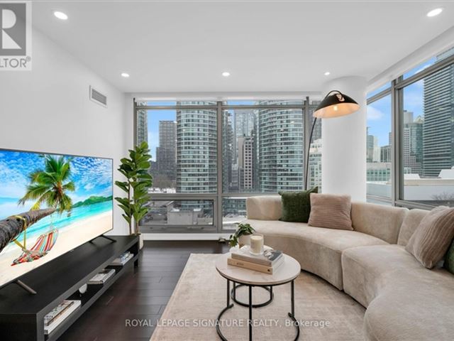 Optima - CityPlace - 1212 81 Navy Wharf Court - photo 2