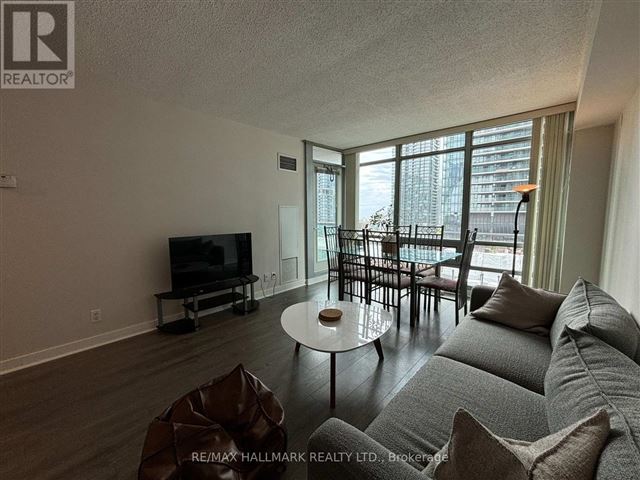 Optima - CityPlace - 1907 81 Navy Wharf Court - photo 3