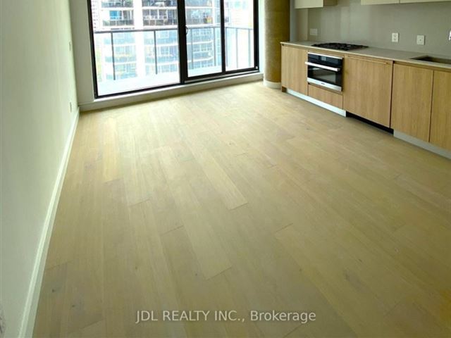 Eighty One Wellesley - 1007 81 Wellesley Street East - photo 2