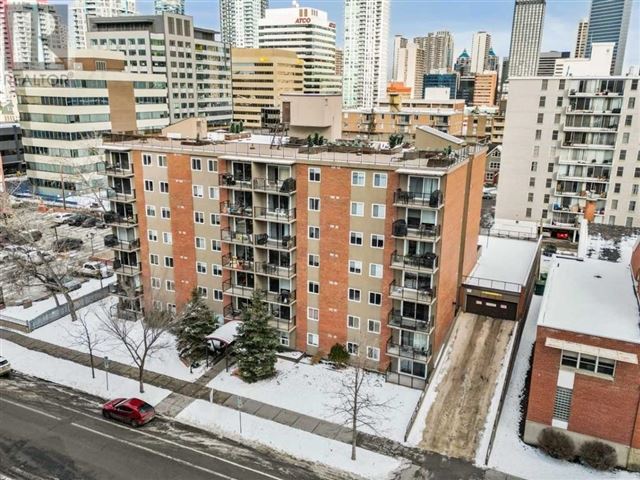 Eightwelve - 303 812 14 Avenue Southwest - photo 2