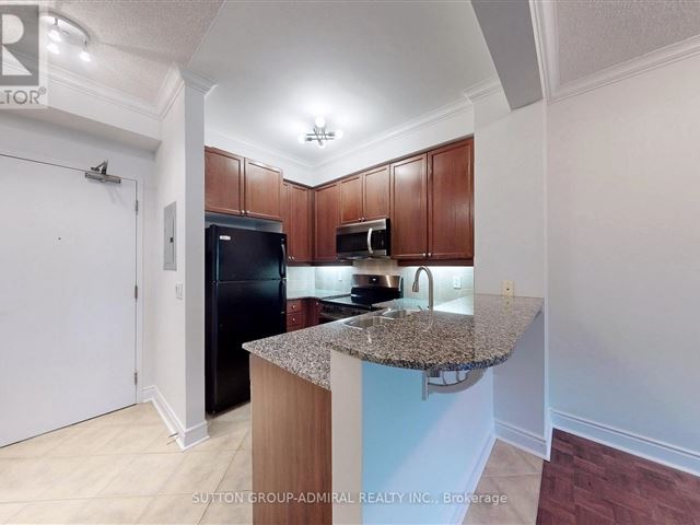 8209 Islington Ave Condos - 432 8201 Islington Avenue - photo 3