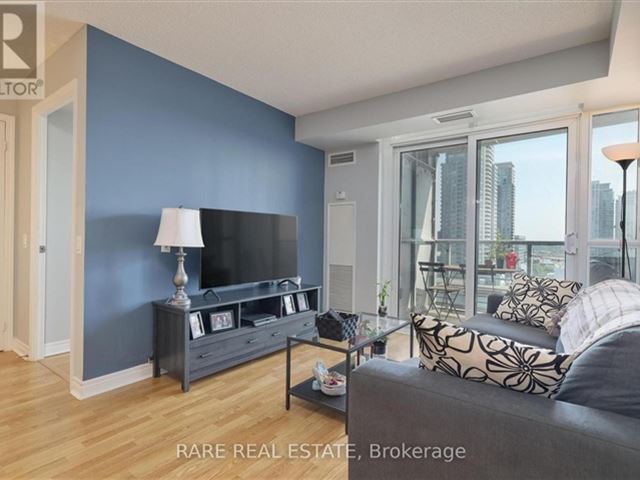 360 at the City Centre - 1409 83 Borough Drive - photo 2