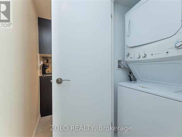 Treviso 2 - 334 830 Lawrence Avenue West - photo 2