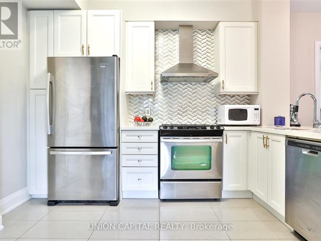 Vero Condos - 117 8302 Islington Avenue - photo 3