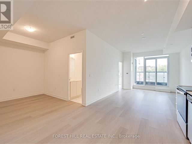 859 West Condos - 201 859 The Queensway - photo 2