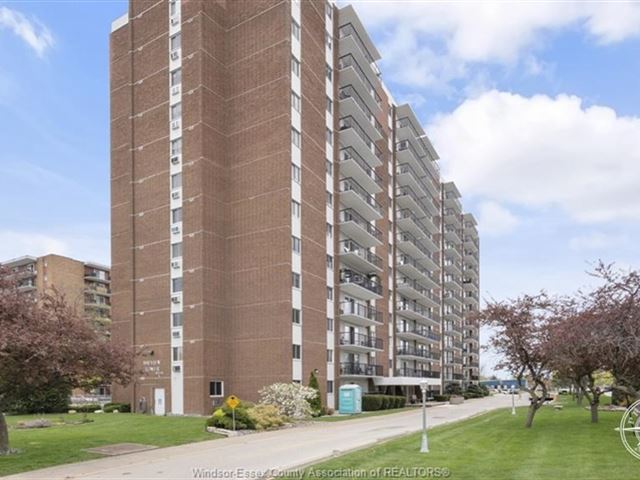 Bayview Towers - 806 8591 Riverside Drive East - photo 1