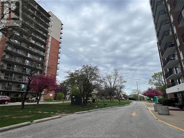 Bayview Towers - 806 8591 Riverside Drive East - photo 3