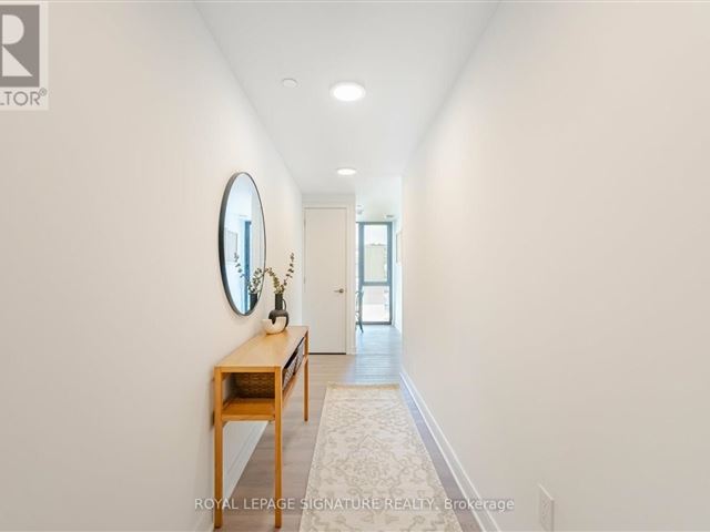 Artform Condos - 914 86 Dundas Street East - photo 2