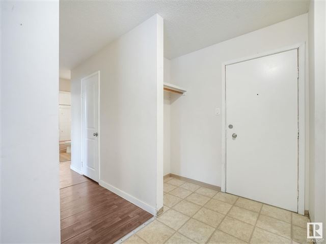 8640 106 AVE NW - 303 8640 106 Avenue Northwest - photo 2