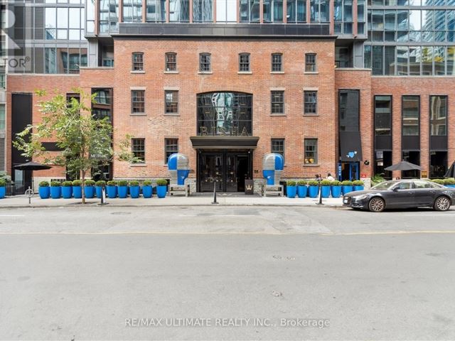 Bisha Hotel & Residences - 1115 88 Blue Jays Way - photo 2