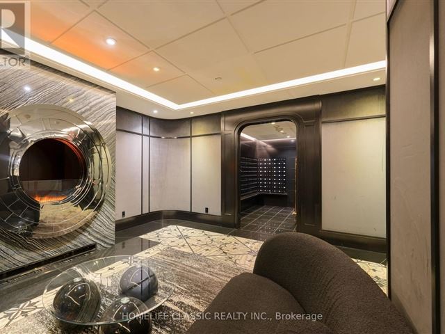 Bisha Hotel & Residences - 3504 88 Blue Jays Way - photo 2