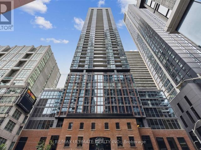 Bisha Hotel & Residences - 1115 88 Blue Jays Way - photo 2