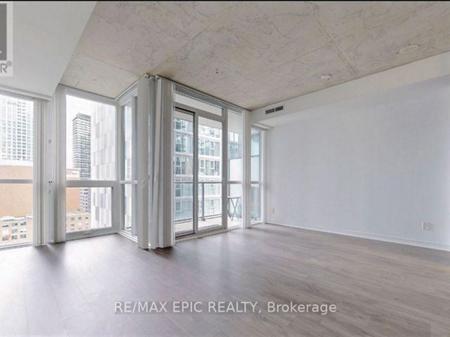 Bisha Hotel & Residences - 1215 88 Blue Jays Way - photo 2