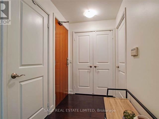 The 88 On Broadway - 202 88 Broadway Avenue - photo 3