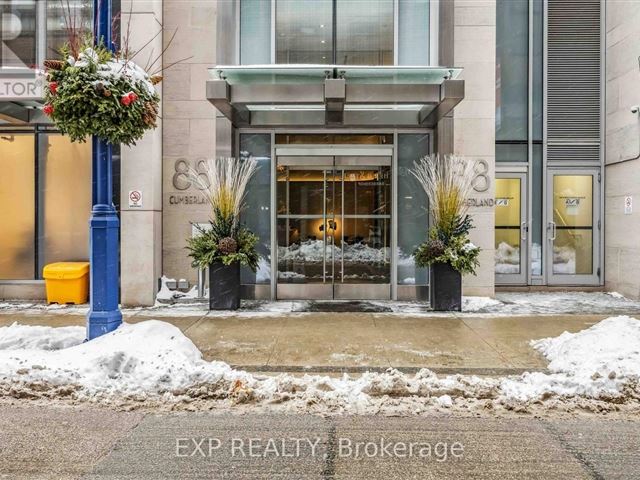 Minto Yorkville Park - 1907 88 Cumberland Street - photo 2