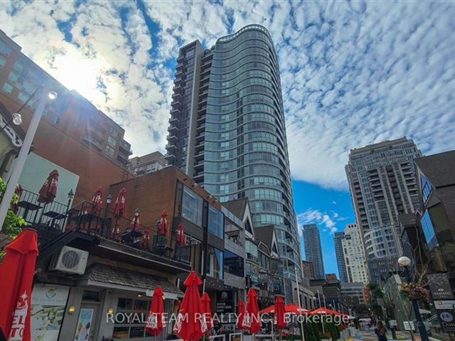 Minto Yorkville Park - 1806 88 Cumberland Street - photo 2