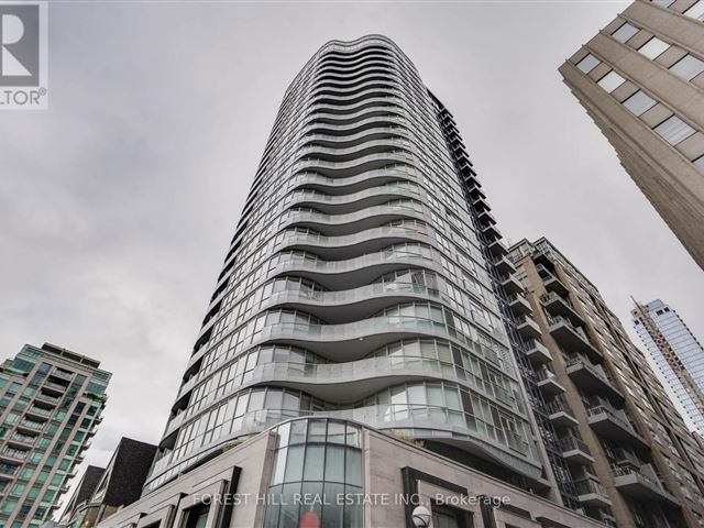 Minto Yorkville Park - 605 88 Cumberland Street - photo 1