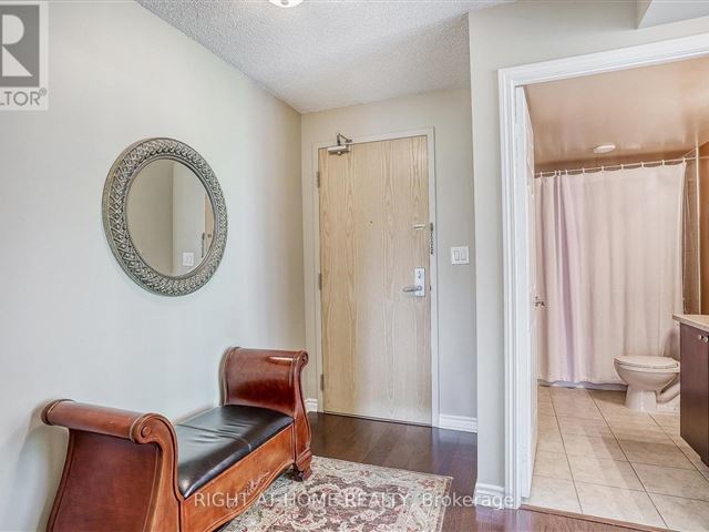 Altitude - 209 88 Grangeway Avenue - photo 3