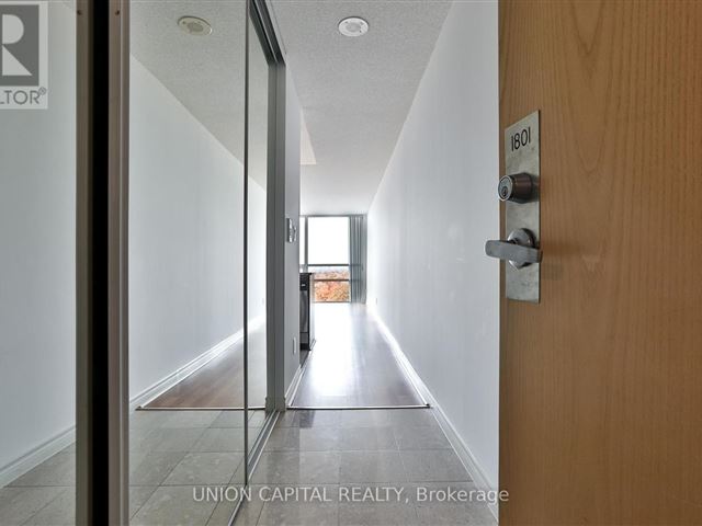 Altitude - 1801 88 Grangeway Avenue - photo 2