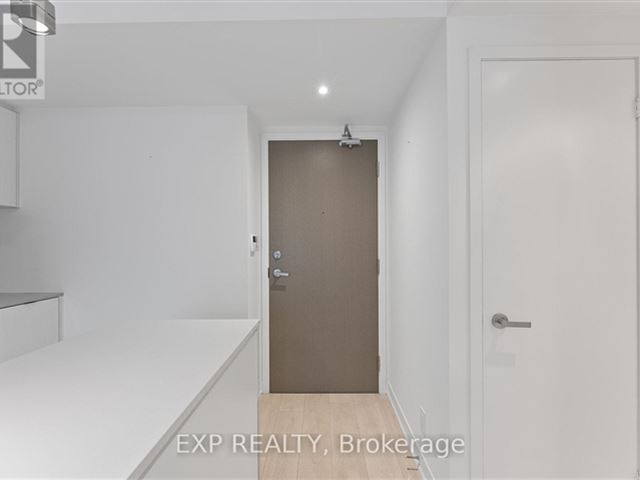 Harbour Plaza Residences - 1503 88 Harbour Street - photo 3