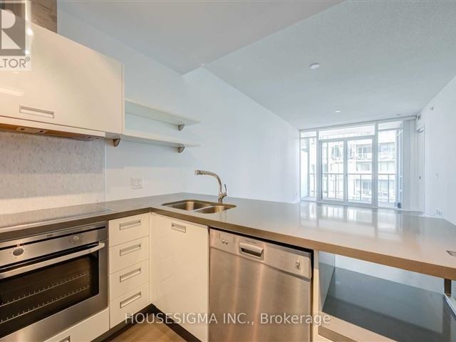 South Beach Condos and Lofts - 709 88 Park Lawn Road - photo 2