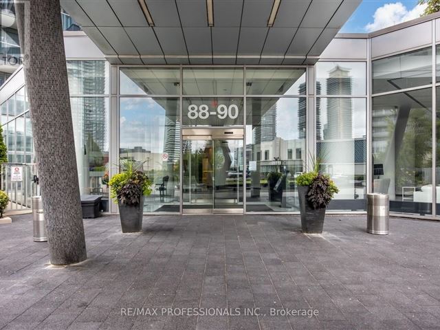 South Beach Condos and Lofts - 916 88 Park Lawn Road - photo 3