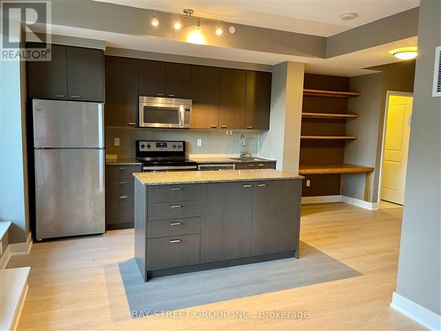 88 Sheppard Avenue East, Unit 215, Toronto — For rent @ $2,650 ...