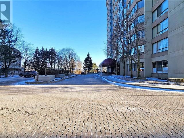 Kingsmere on the Park - 908 880 Dundas Street West - photo 2