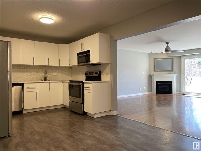 8811 106a AVE NW - 103 8811 106a Avenue Northwest - photo 3