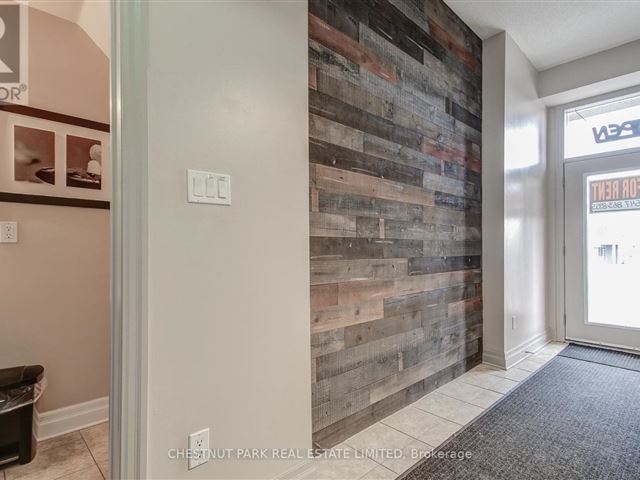 885 Lakeshore Condos - 5 885 Lakeshore Road East - photo 3