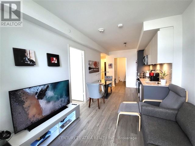 Westwood Gardens - 812e 8868 Yonge Street - photo 1