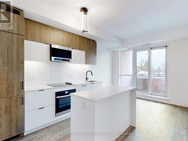 8888 Yonge Street Condos - 220 8888 Yonge Street - photo 2