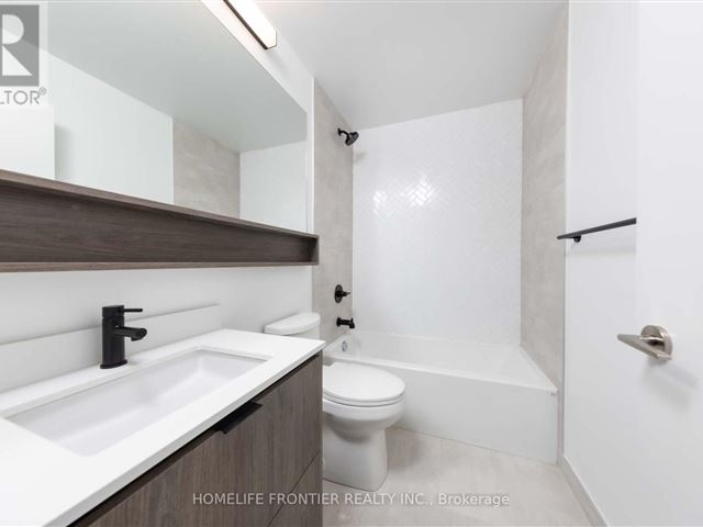 8888 Yonge Street Condos - 520 8888 Yonge Street - photo 3