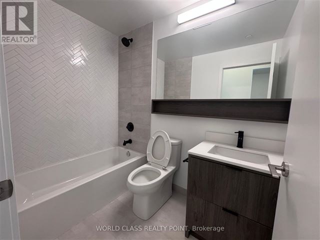 8888 Yonge Street Condos - 618 8888 Yonge Street - photo 3