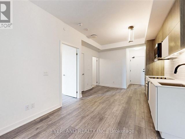 8888 Yonge Street Condos - 527 8888 Yonge Street - photo 1