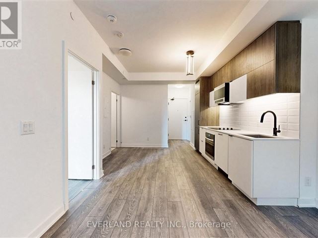 8888 Yonge Street Condos - 527 8888 Yonge Street - photo 2