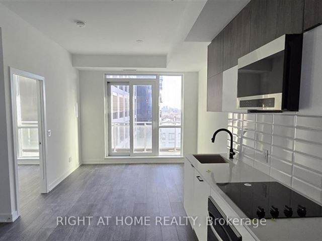 8888 Yonge Street Condos - 601 8888 Yonge Street - photo 3