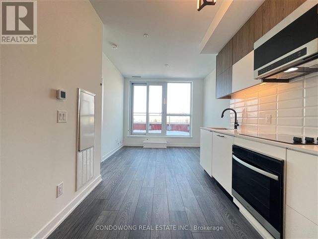 8888 Yonge Street Condos - 714 8888 Yonge Street - photo 2