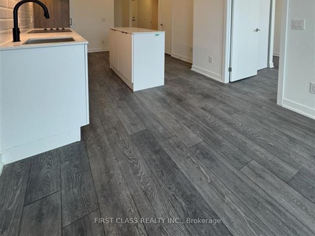 8888 Yonge Street Condos - 315 8888 Yonge Street - photo 1