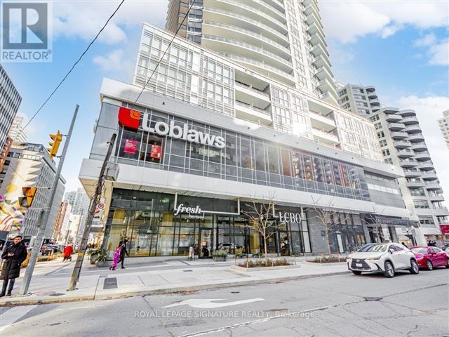 The Madison at Yonge and Eglinton - 1301 98 Lillian Street - photo 2