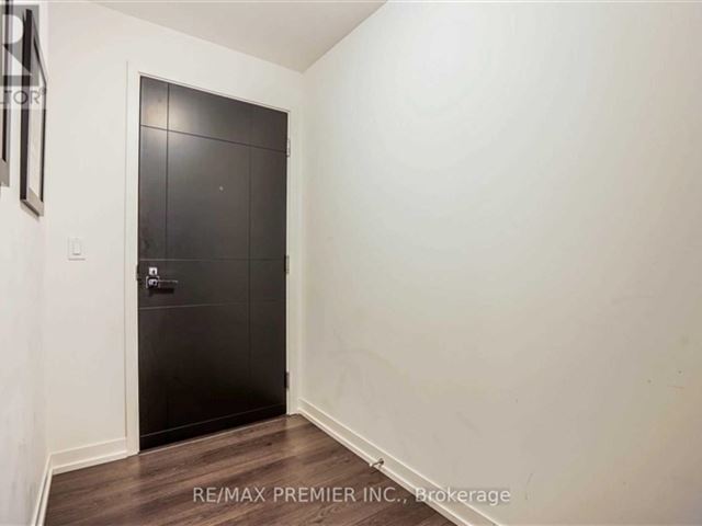 The Madison at Yonge and Eglinton - 636 98 Lillian Street - photo 2