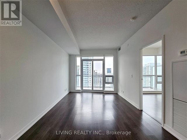 The Madison at Yonge and Eglinton - 2503 98 Lillian Street - photo 2