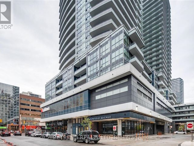 The Madison at Yonge and Eglinton - 1402 98 Lillian Street - photo 3