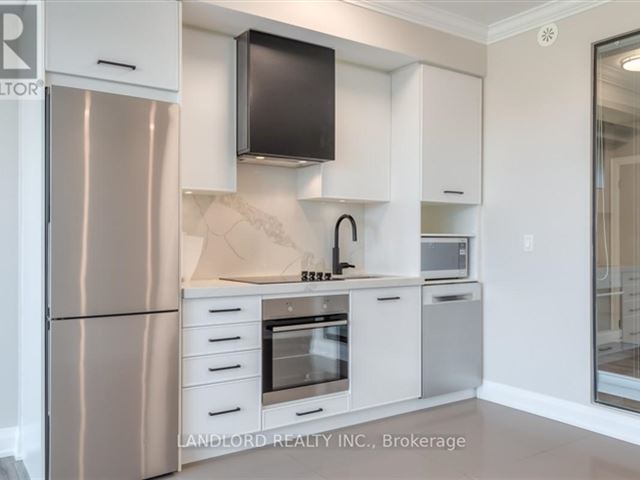 The Logan Residences - 502 899 Queen Street East - photo 2