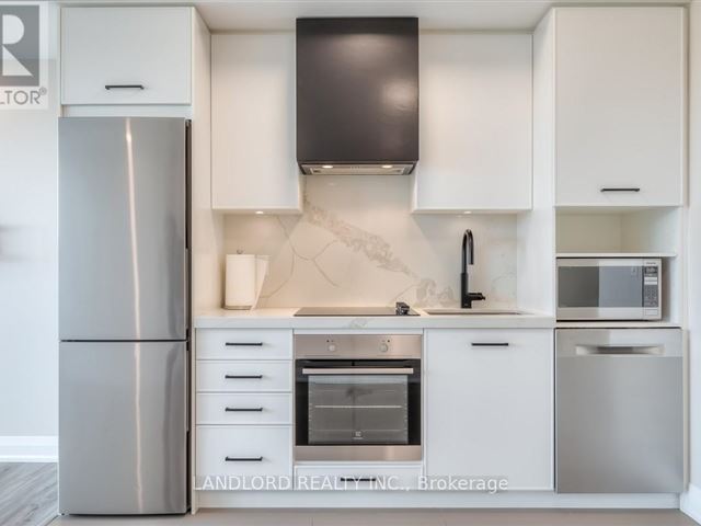 The Logan Residences - 502 899 Queen Street East - photo 3
