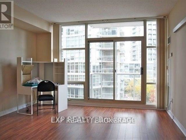 Harbour View Estates 1 - 302 9 Spadina Avenue - photo 3